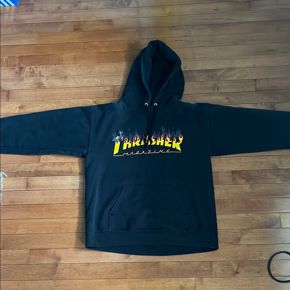 Thrasher Black Sweater Classic Streetwear Design